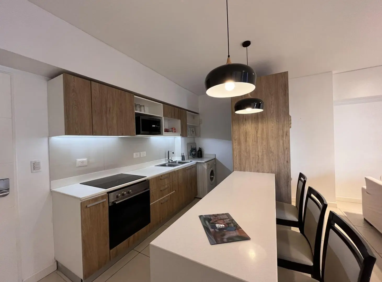 Excelente Dpto. en Alquiler con muebles full amenities y cochera. 2