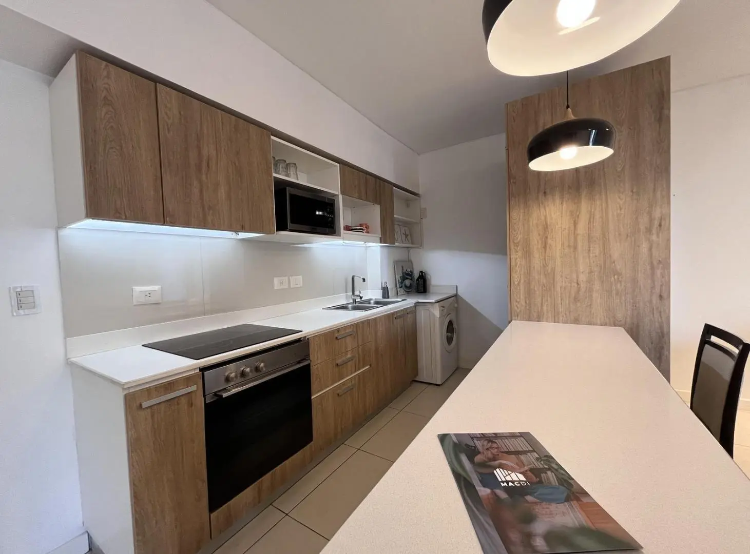 Excelente Dpto. en Alquiler con muebles full amenities y cochera. 4