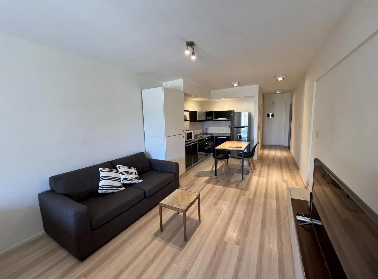 Excelente Dpto. en Alquiler amoblado con amenities. 3