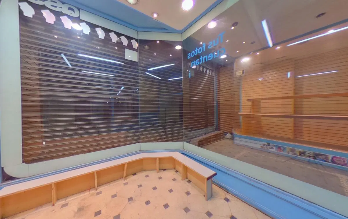 Excelente Local Comercial en Venta en Lavalle y Florida. 8