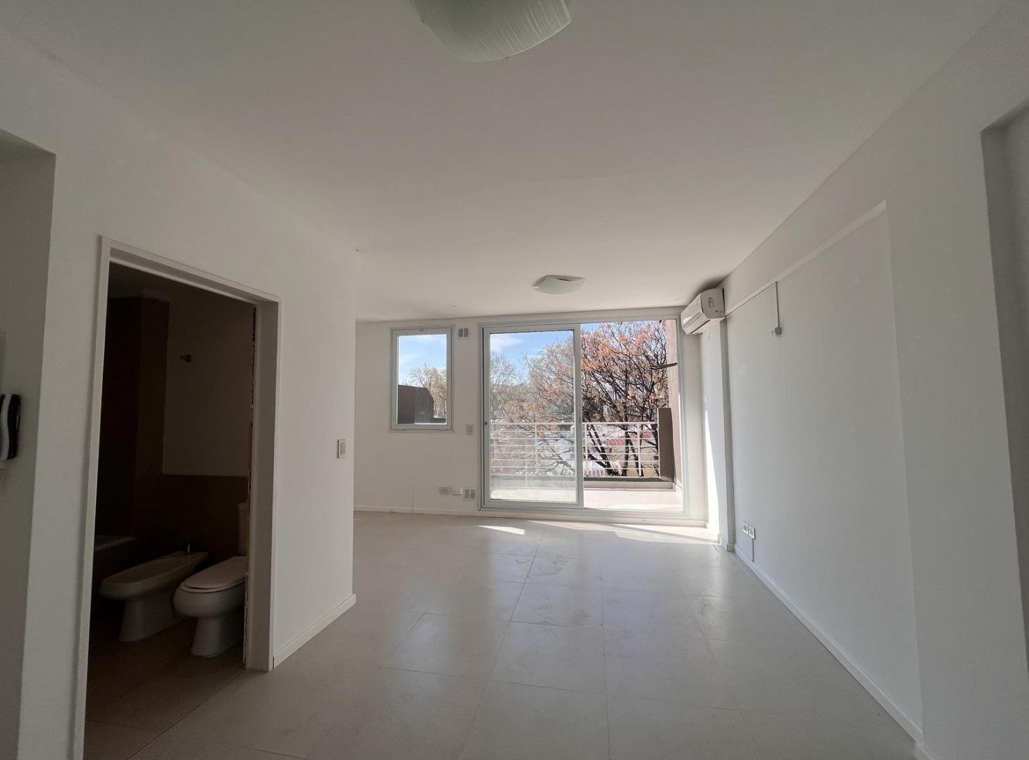Foto de Excelente monoambiente en Venta con terraza propia en Villa Urquiza., imagen 4