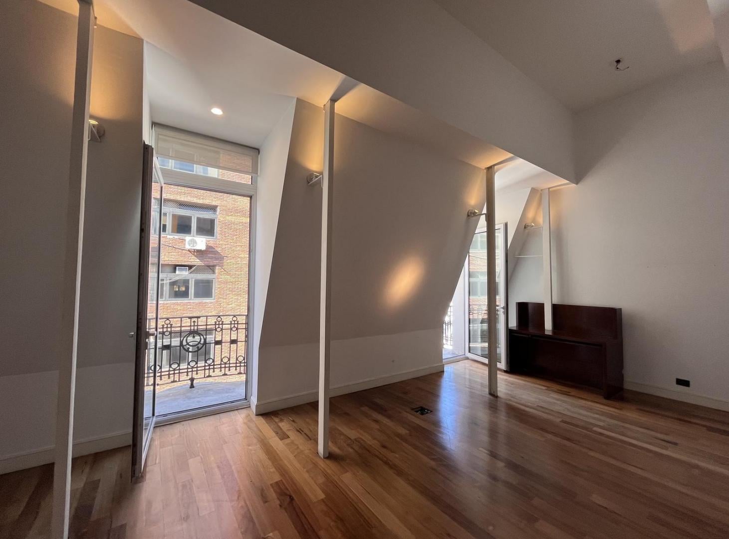 Foto de Excelente Dpto. 3 ambientes en Venta en el Palacio Raggio., imagen 5