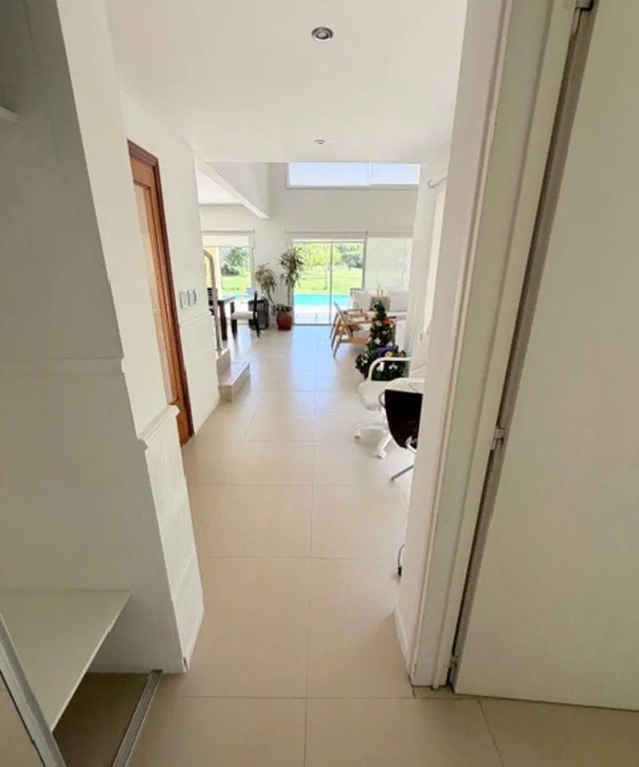 Casa de 2 dormitorios en venta sobre terreno 680m2, Sta Barbara, vista a verde. 3