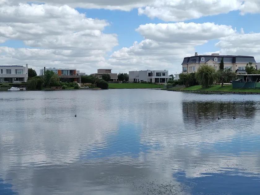 Foto de LOTE AL AGUA EN VIRAZON 1013 M2 - NOROESTE, imagen 3