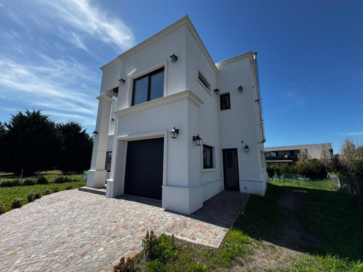 Foto de EXCLUSIVA CASA 5 AMBIENTES | RUMENCO JOVEN | PREMIUM | LOTE 128 |, imagen 1