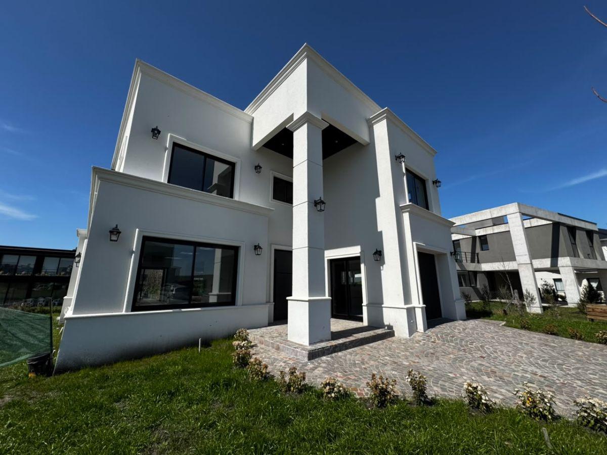 Foto de EXCLUSIVA CASA 5 AMBIENTES | RUMENCO JOVEN | PREMIUM | LOTE 128 |, imagen 2