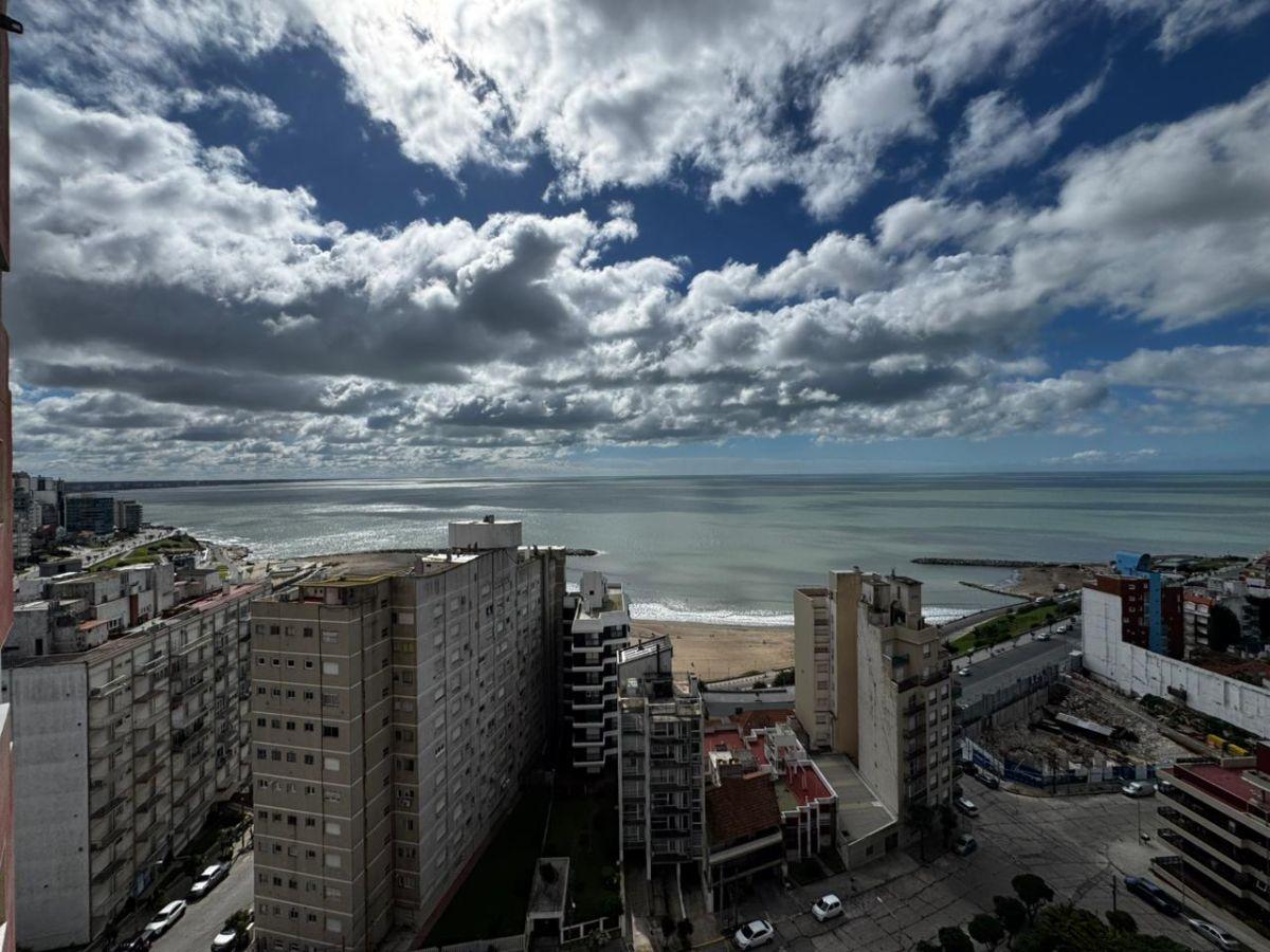 Foto de 2 AMBIENTES DE CATEGORIA | TORRES MANANTIALES | VISTA AL MAR | COCHERA, imagen 1
