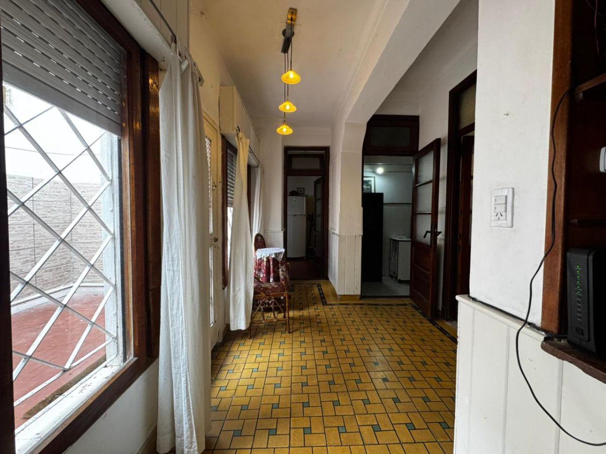Foto de PH 3 AMBIENTES | PATIO PROPIO | A RECICLAR | INGRESO POR PASILLO AL, imagen 3