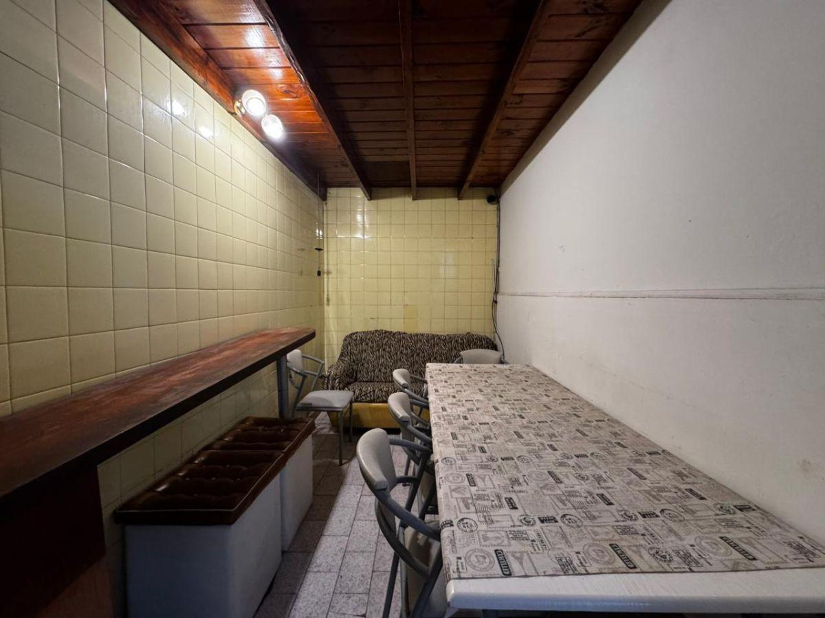 Foto de PH 3 AMBIENTES | PATIO PROPIO | A RECICLAR | INGRESO POR PASILLO AL, imagen 2
