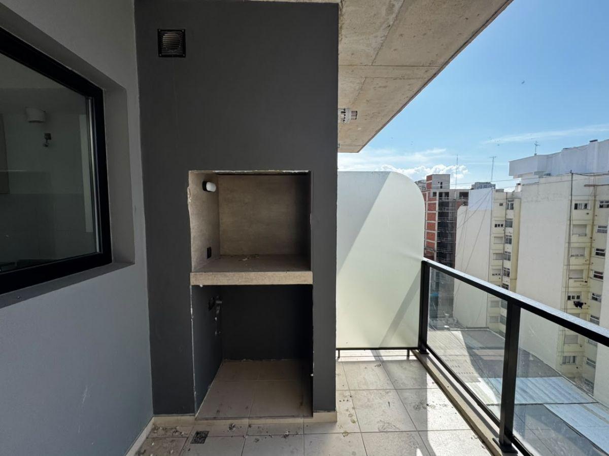 Foto de 2 AMBIENTES | CONTRAFRENTE | BALCON | PARRILLA | COCHERA FIJA, imagen 2