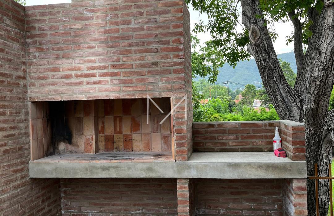 Se Vende Hermosa Casa Residencial en Carlos Paz 2