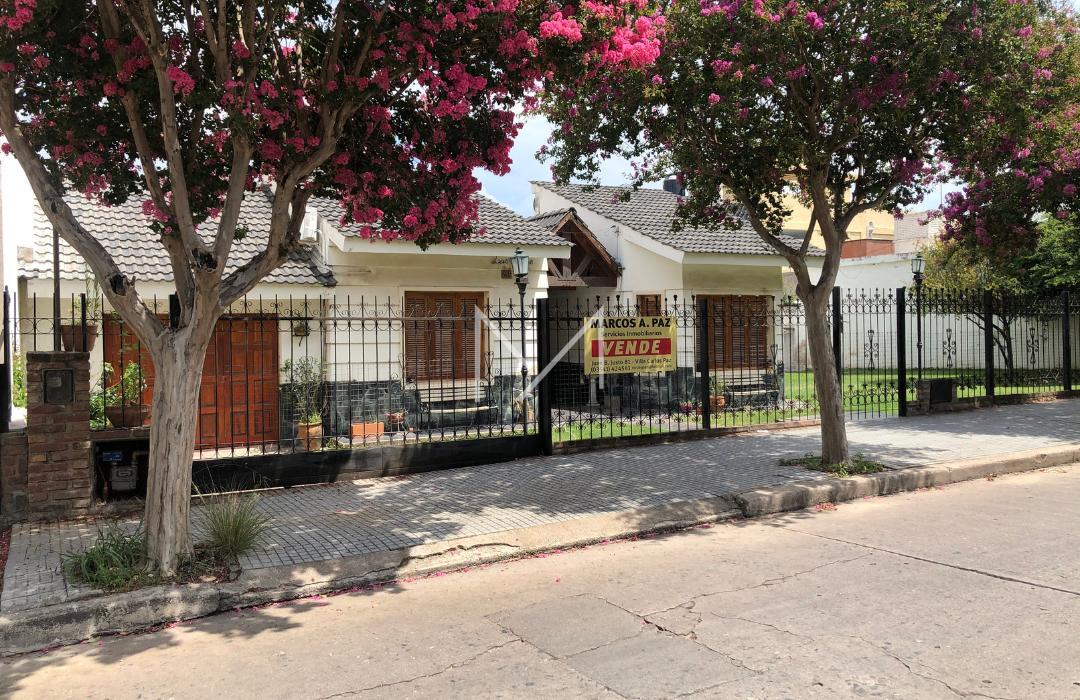 Casa + Duplex a Pocas Cuadras de La Peatonal de Carlos Paz Consultar $ 3
