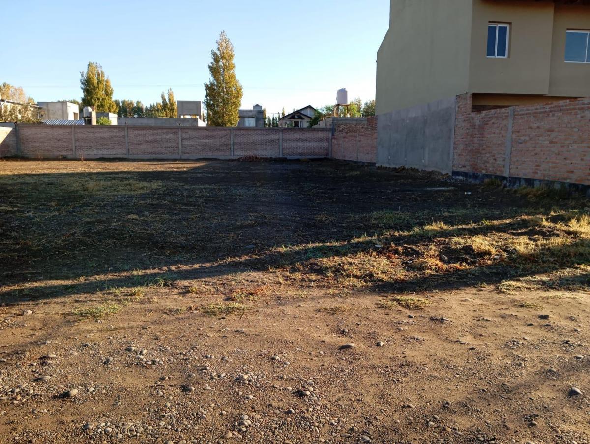 Venta Lote de Terreno en Barrio Camino del Sol Primera Etapa Plottier 1
