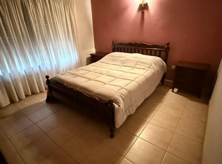 ALQUILER AMPLIA PROPIEDAD TIPO CASA EN PLOTTIER, VIVIENDA O COMERCIAL 3