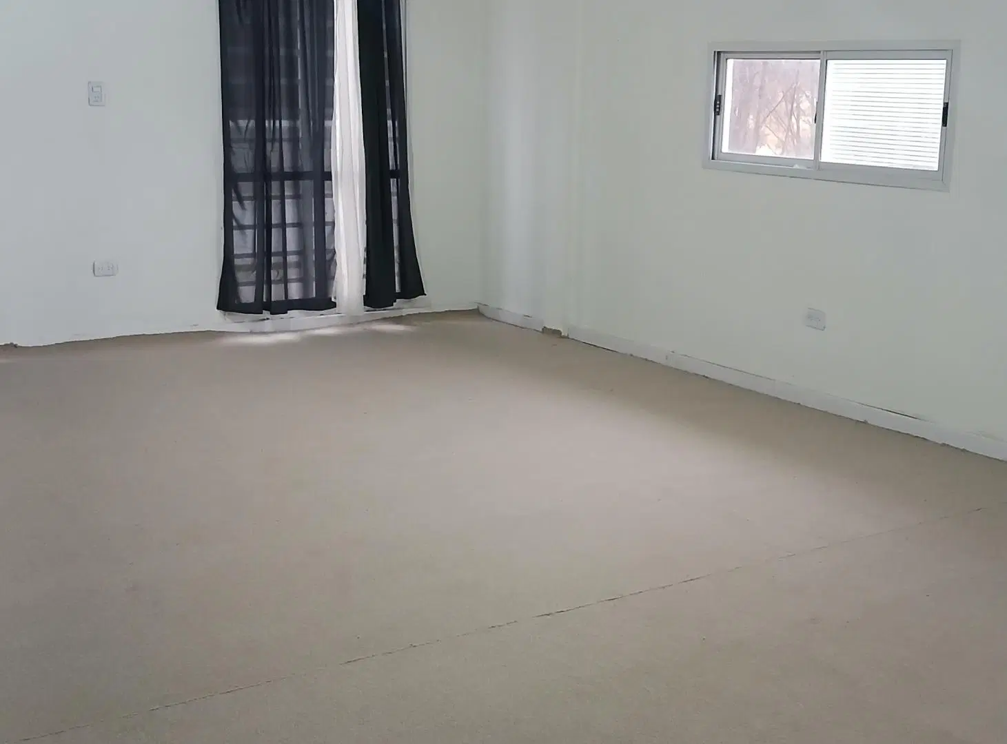 Alquiler duplex 1 dorm. PLOTTIER 4