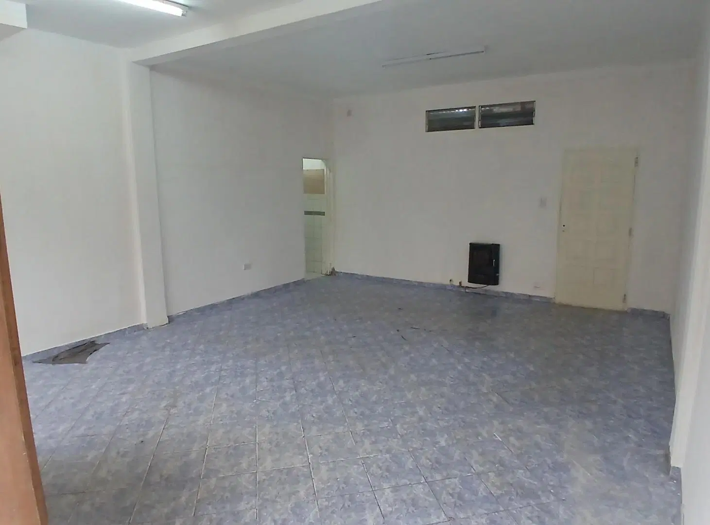 Alquiler local comedor Plottier 5