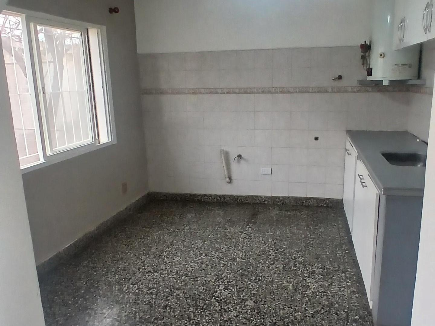 Alquiler departamento PLOTTIER