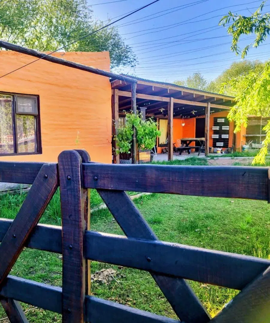 VENTA HERMOSA PROPIEDAD TIPO CASA QUINTA CHINA MUERTA PLOTTIER 1