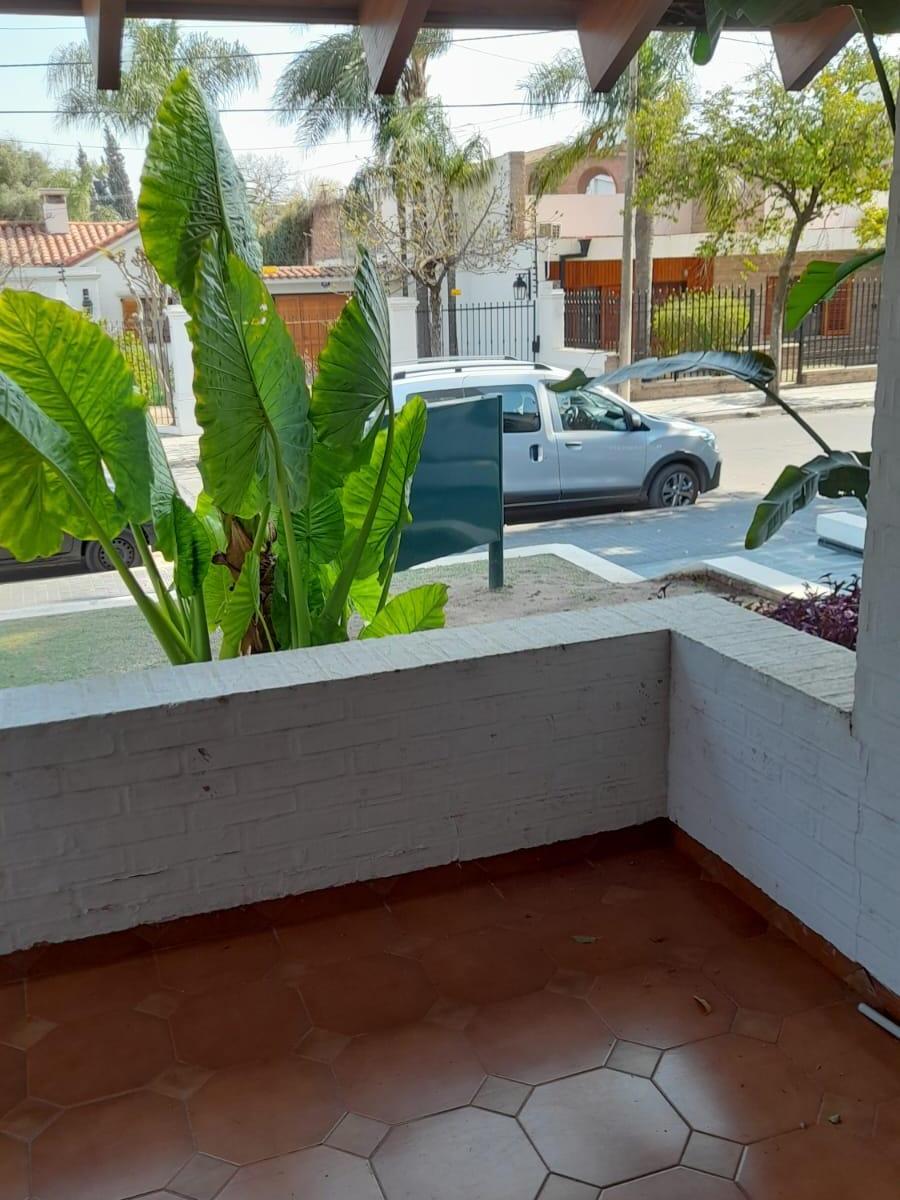 Hermosa Casa! Oportunidad en Excelente Ubicación 4