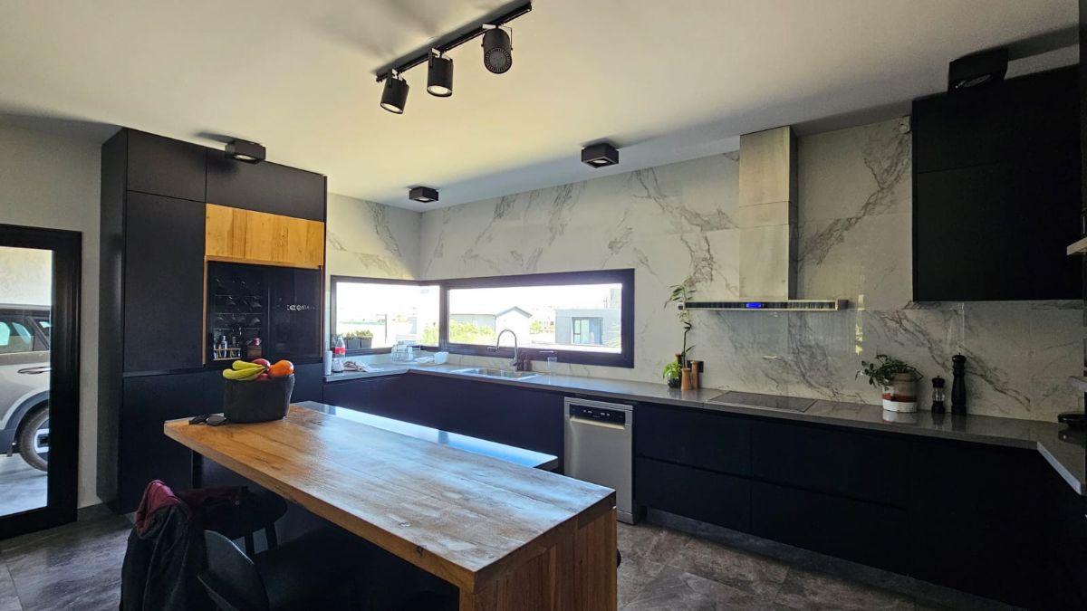 Foto de NUEVO INGRESO EN CASCADA-HERMOSA CASA 500MTS2, imagen 2