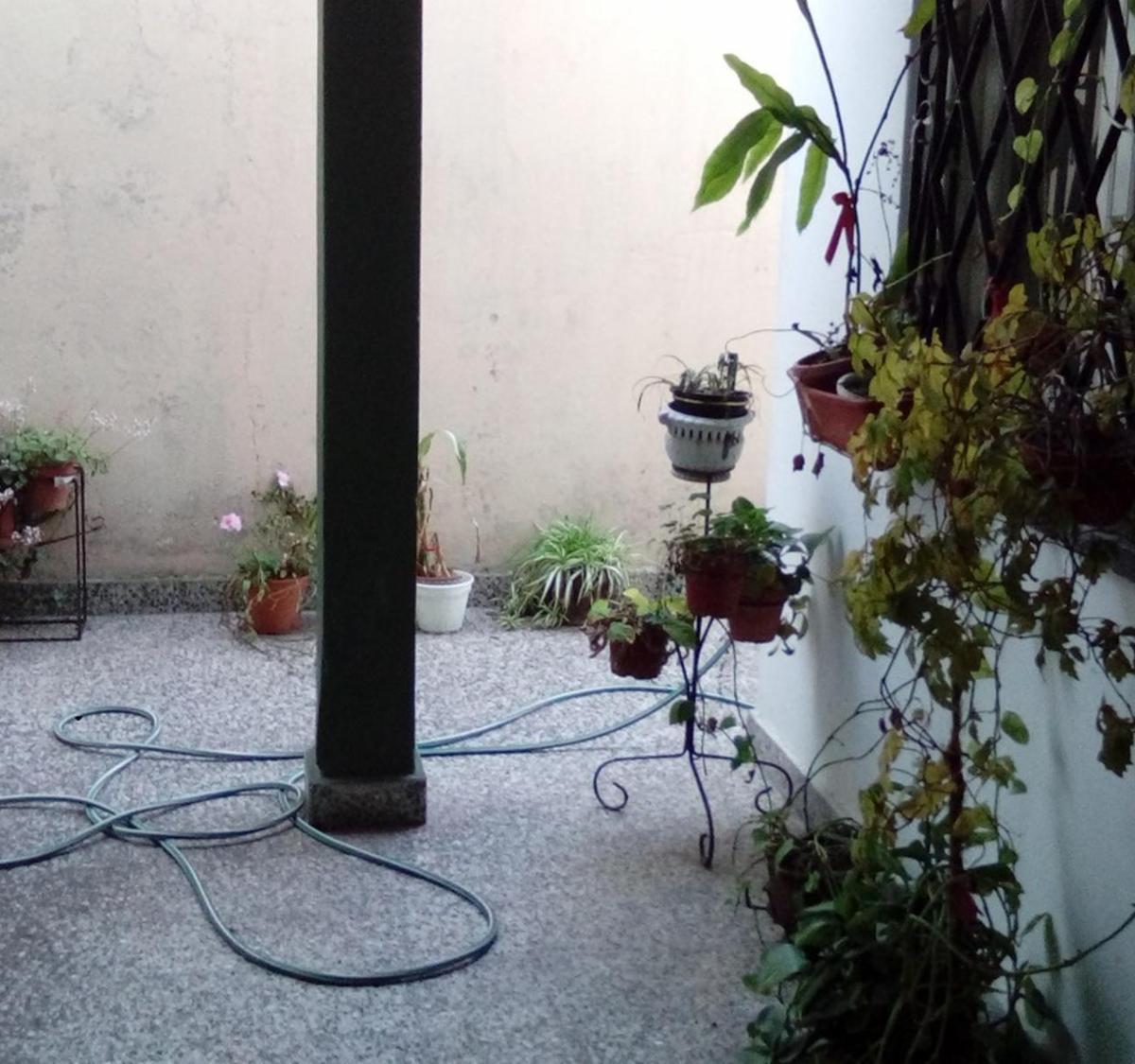 San Justo: Casa 3 amb y Depto 2 amb - Lote 10x32