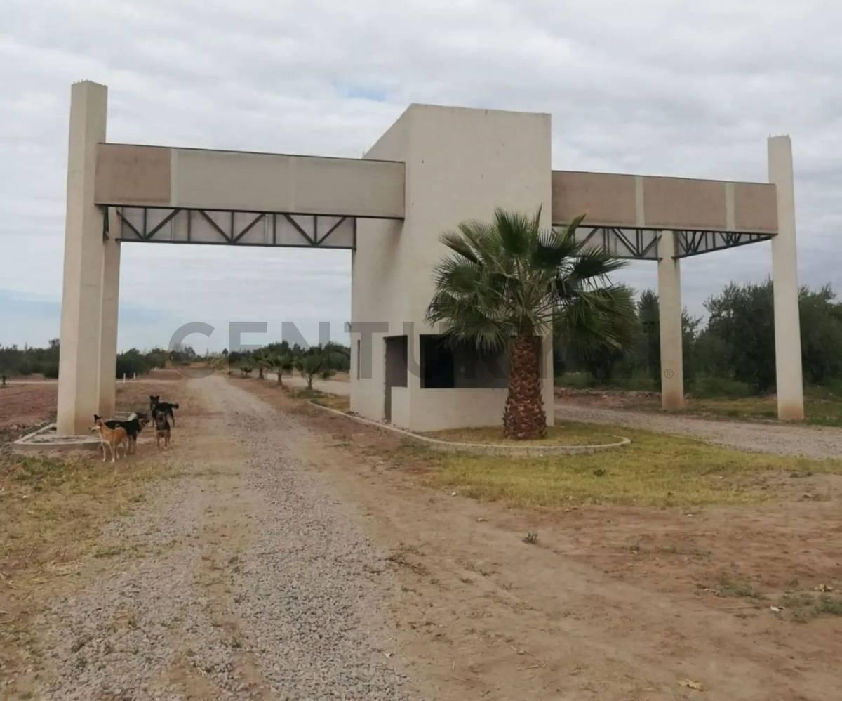 Century 21 Lucio Barroso Ofrece a La Venta en Barrio Privado Olivares de San Roque. 5