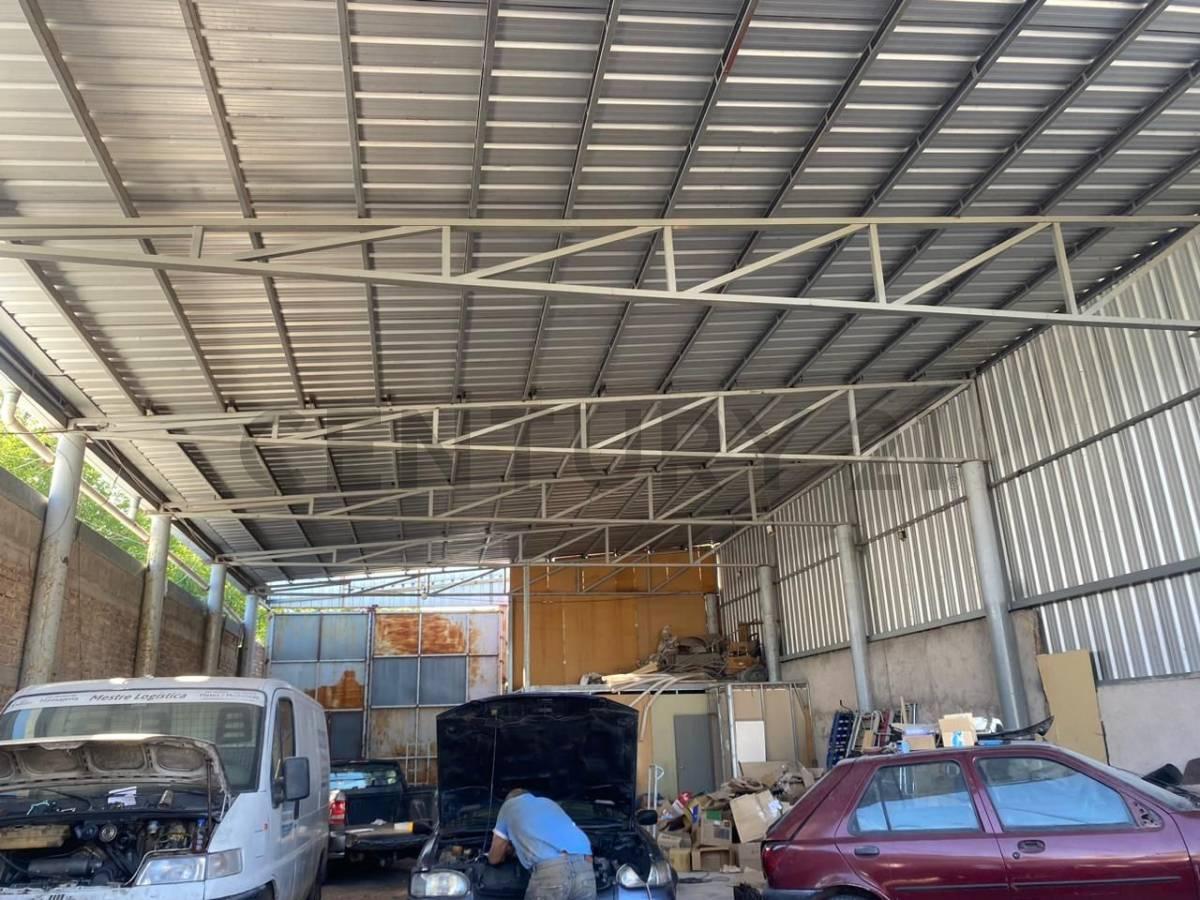Venta de Galpón con Oficinas Tipo Departamento en Guaymallén - a Pocos Km de Acceso Este Centur. 3