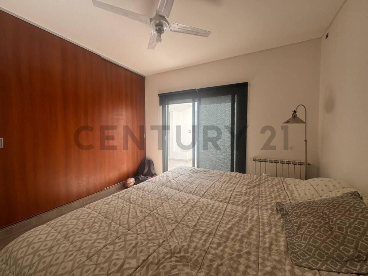 Venta de Casa en Barrio Los Peralitos, Chacras de Coria 2