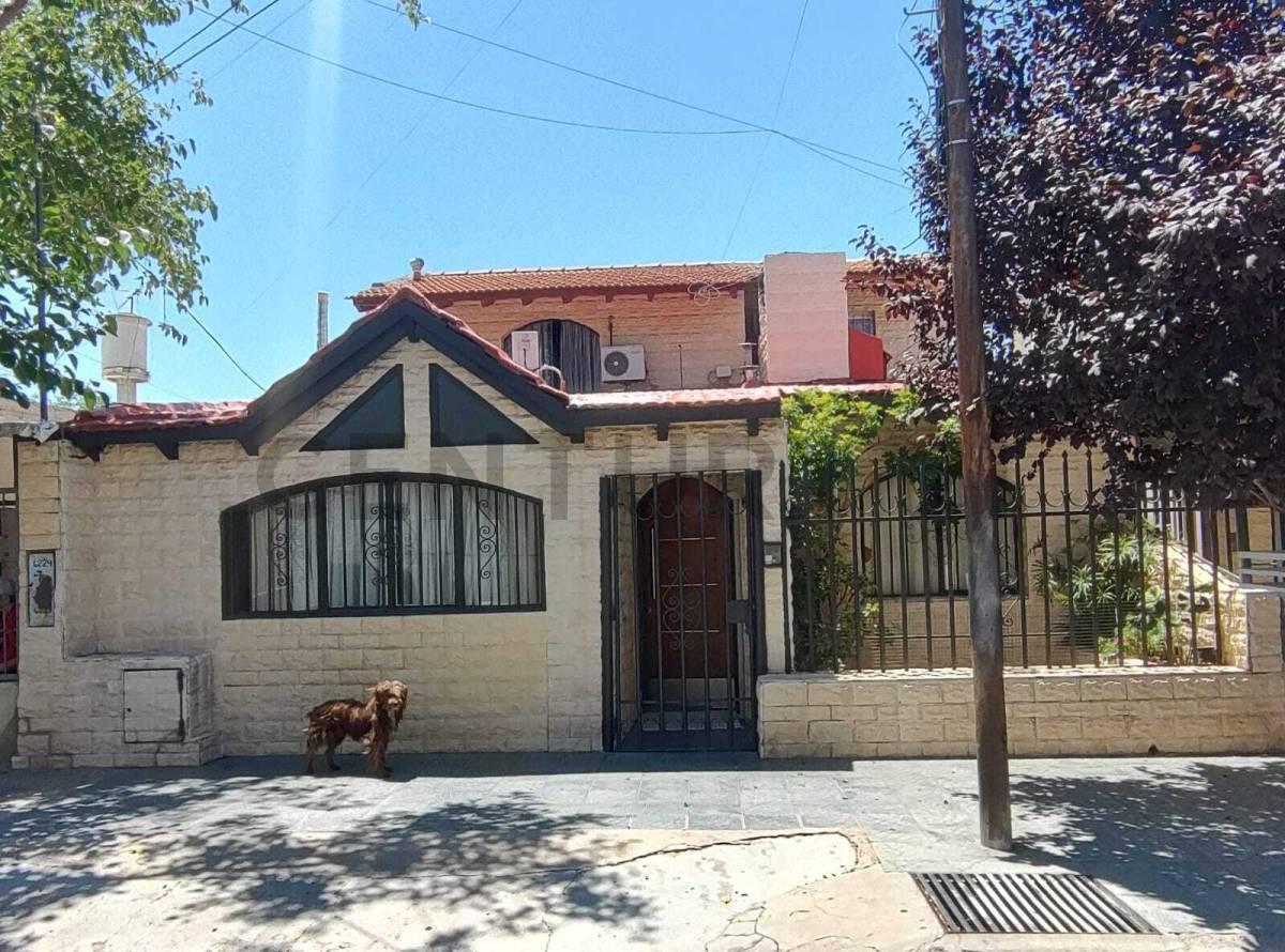 VENTA CASA BARRIO SANTA ANA