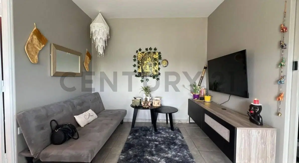 Se alquila casa en barrio semi  privado 2
