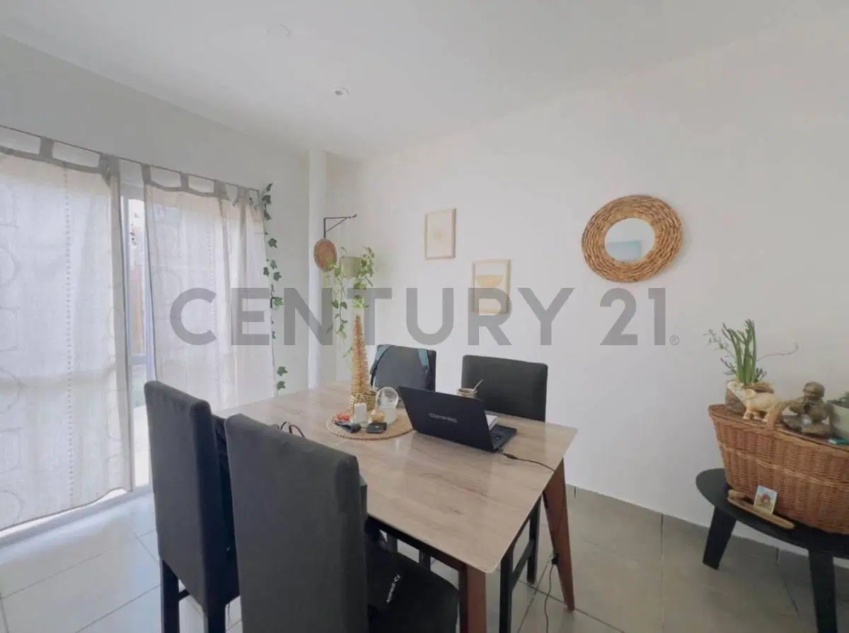 Se alquila casa en barrio semi  privado 3