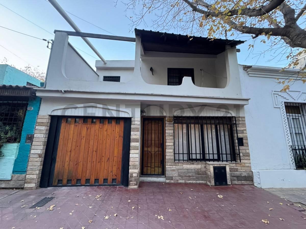 CASA EN VENTA QUINTA SECCION MENDOZA
