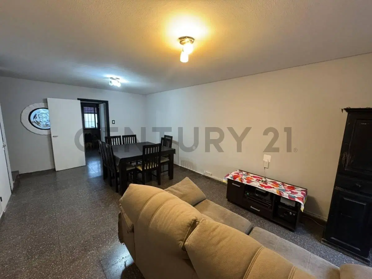 CASA EN VENTA QUINTA SECCION MENDOZA 2