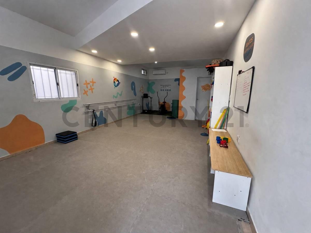 Foto de ALQUILER DE LOCAL COMERCIAL EN GODOY CRUZ, imagen 3