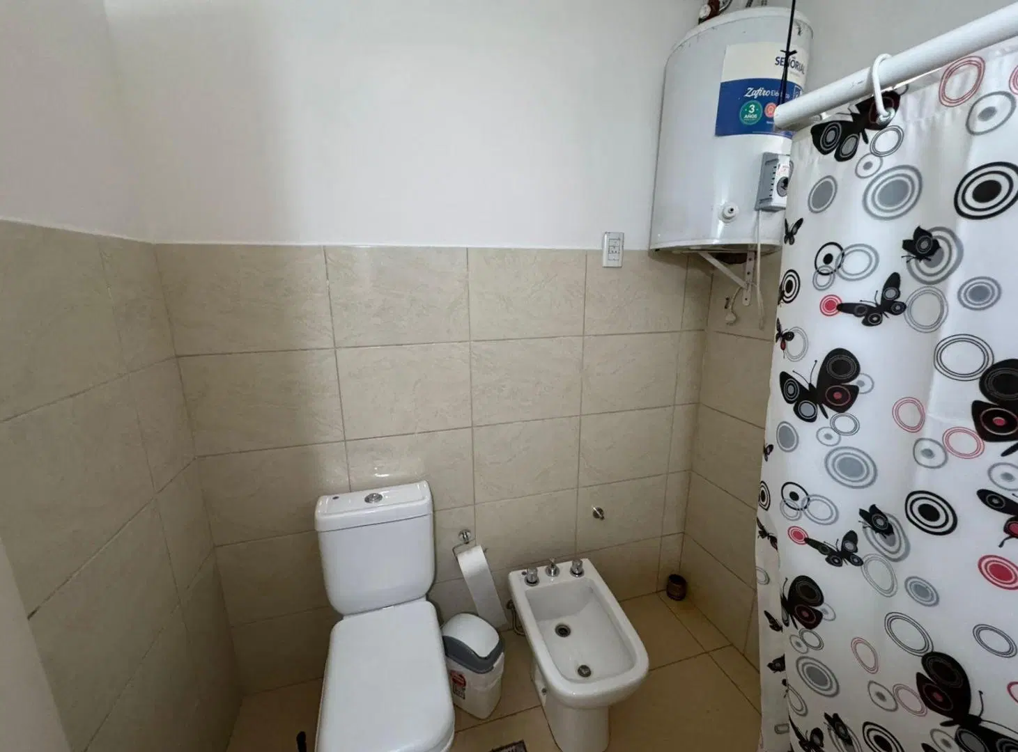 Departamento/oficina en alquiler en Godoy Cruz 2