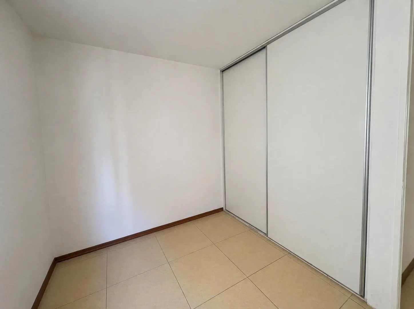 Departamento/oficina en alquiler en Godoy Cruz 5