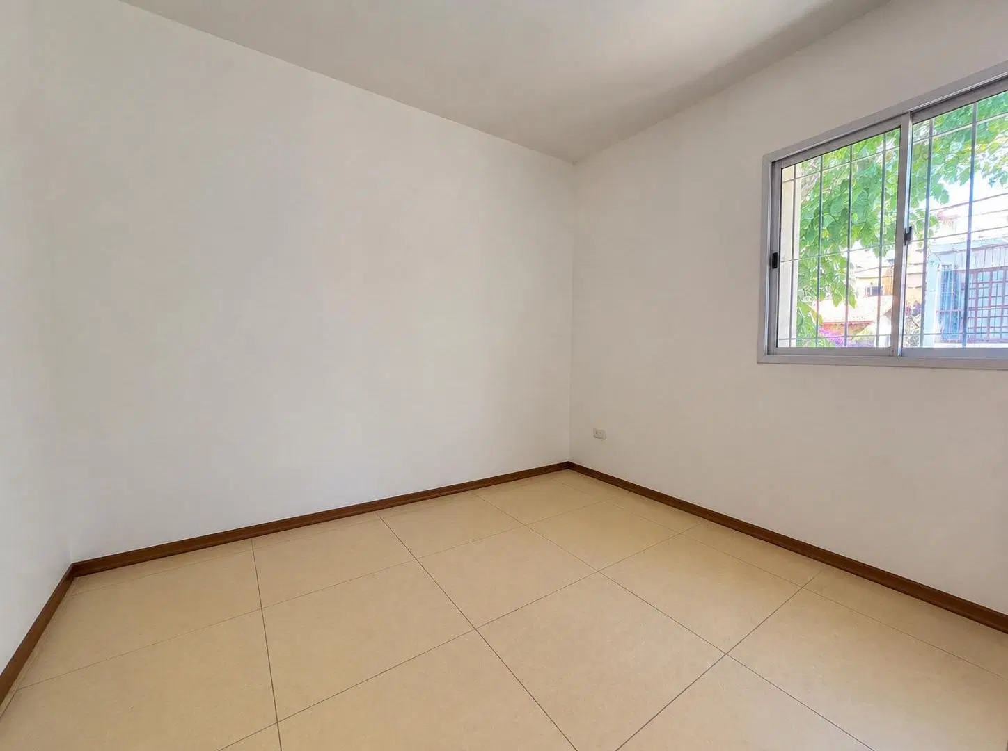 Departamento/oficina en alquiler en Godoy Cruz 3