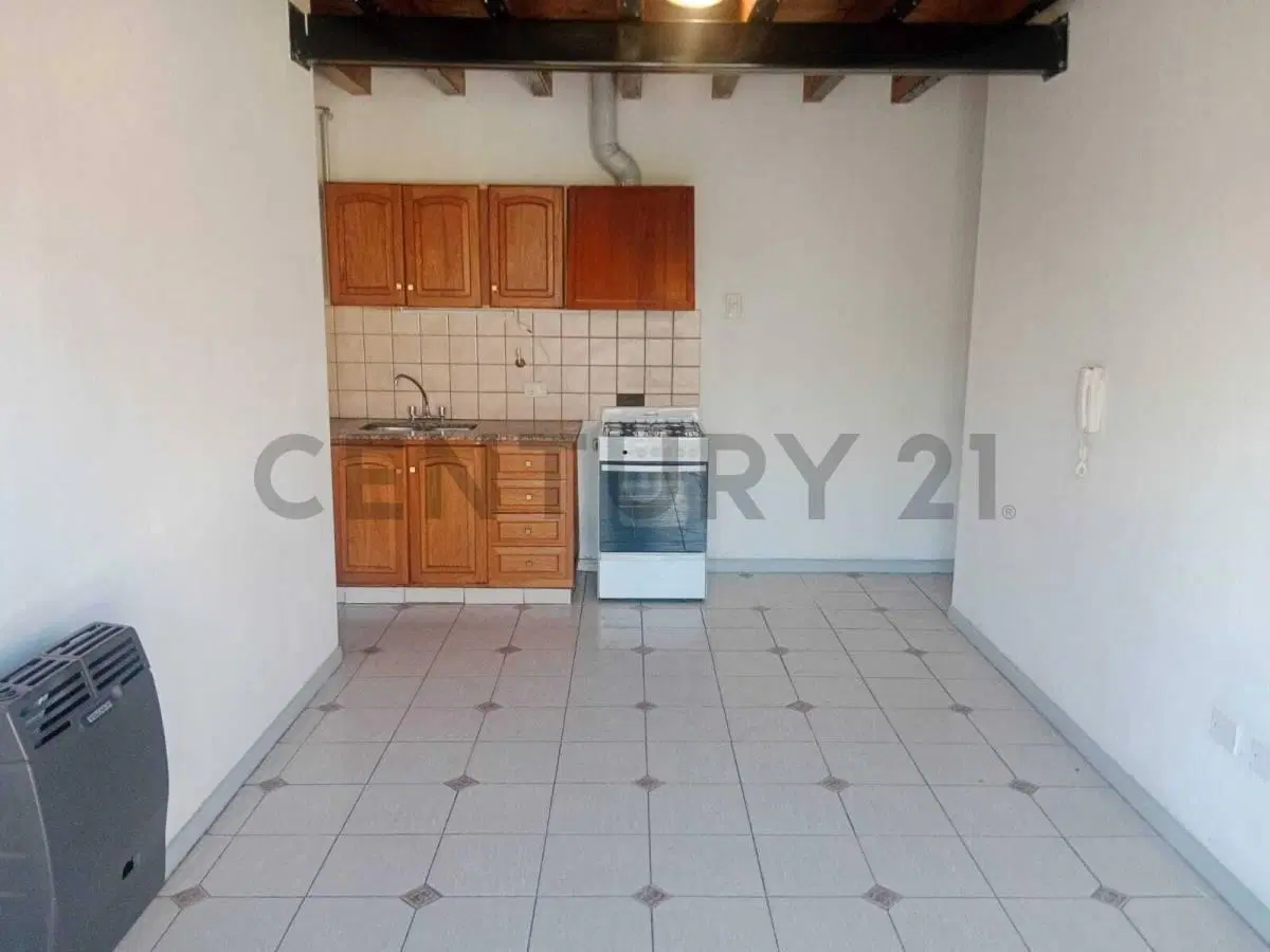 DEPARTAMENTO EN ALQUILER EN GODOY CRUZ 3