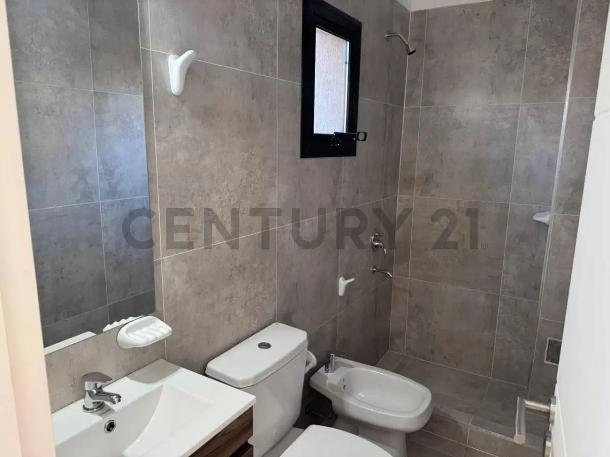 CENTURY 21 ALQUILA LOFT EN CHACRAS DE CORIA 5