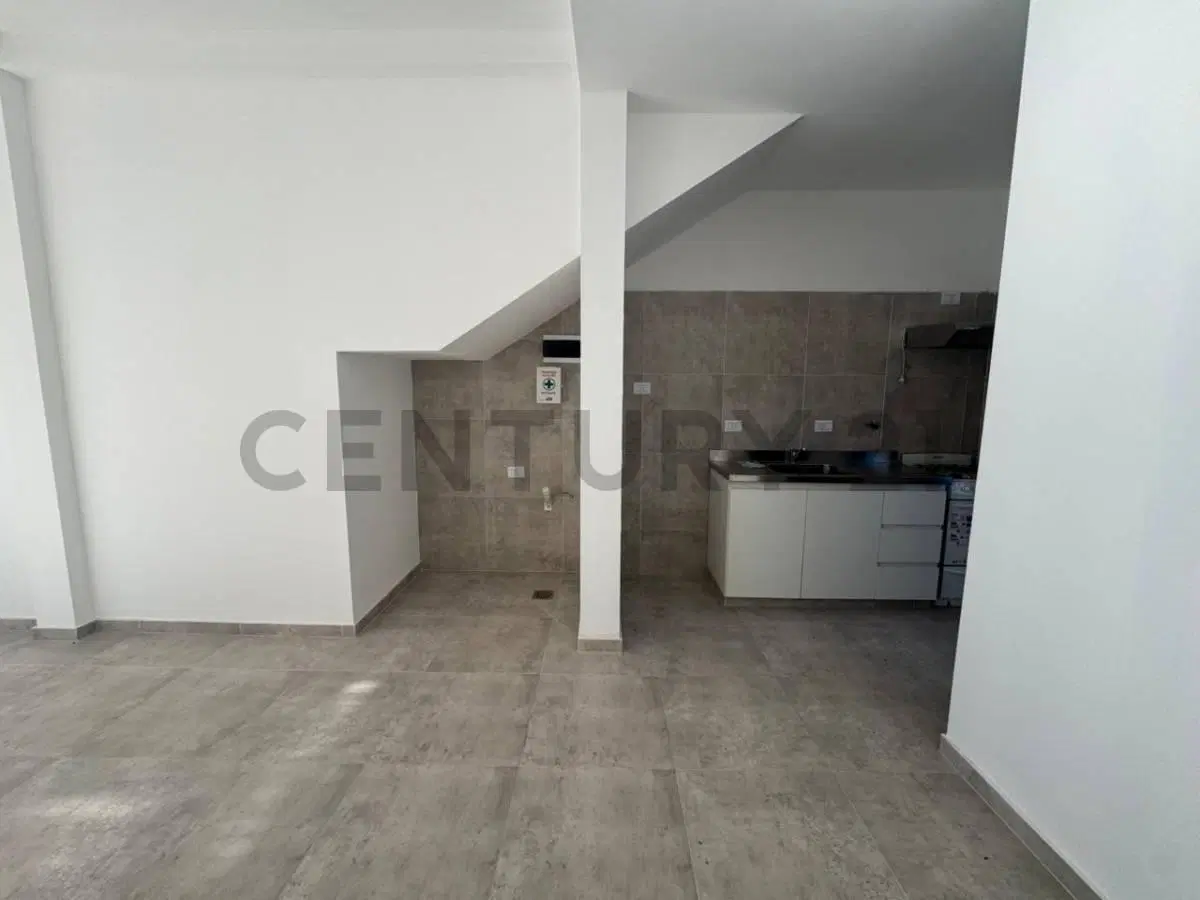 CENTURY 21 ALQUILA LOFT EN CHACRAS DE CORIA 2