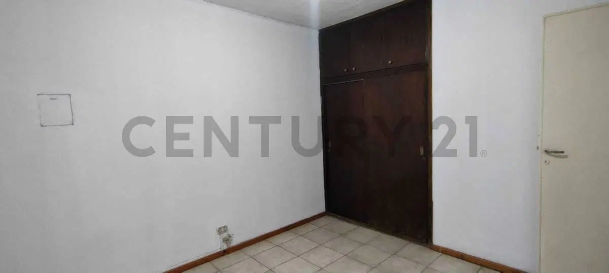 Casa en alquiler Barrio Santa Ana 2