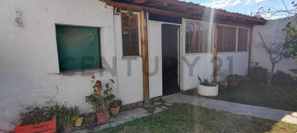 Casa en alquiler Barrio Santa Ana 5