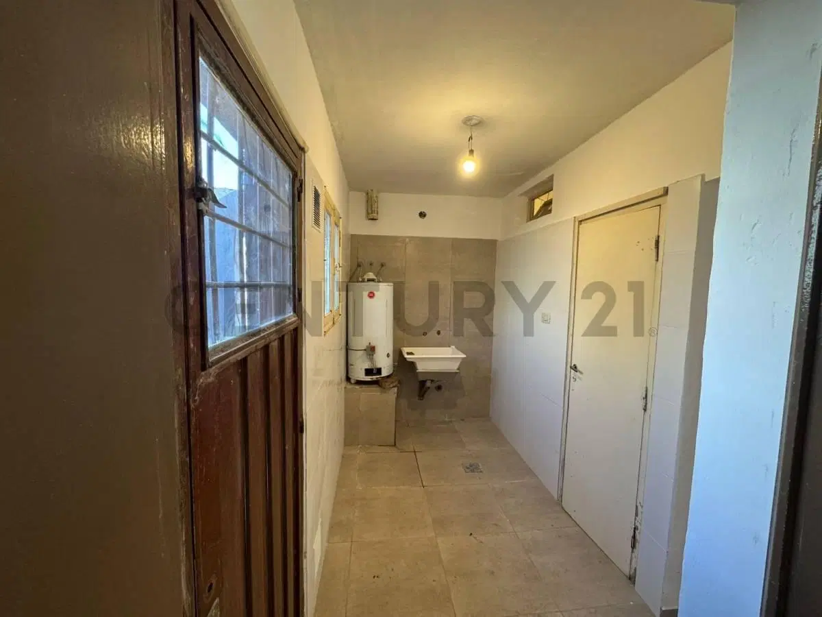 CENTURY 21 ALQUILA CASA EN CARRODILLA PARA USO COMERCIAL 3