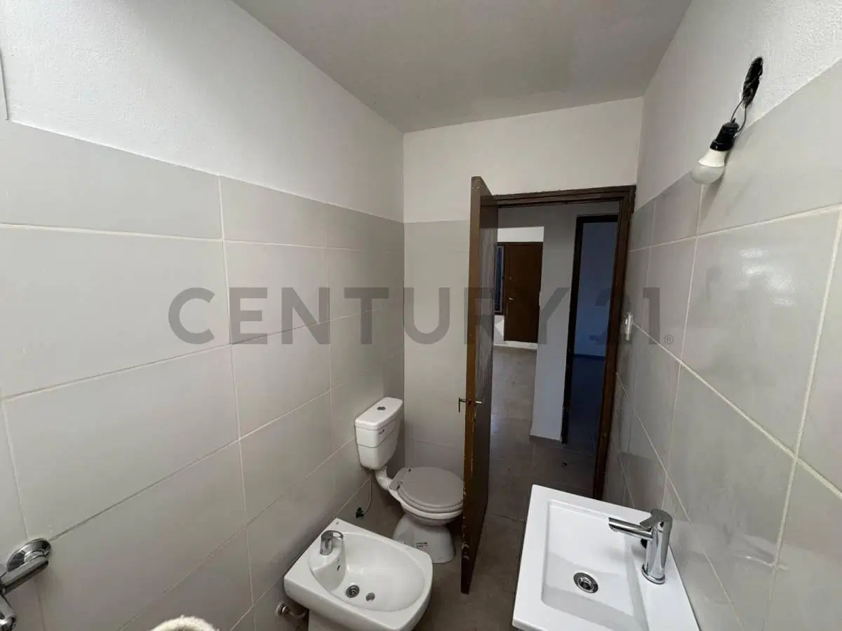 CENTURY 21 ALQUILA CASA EN CARRODILLA 5