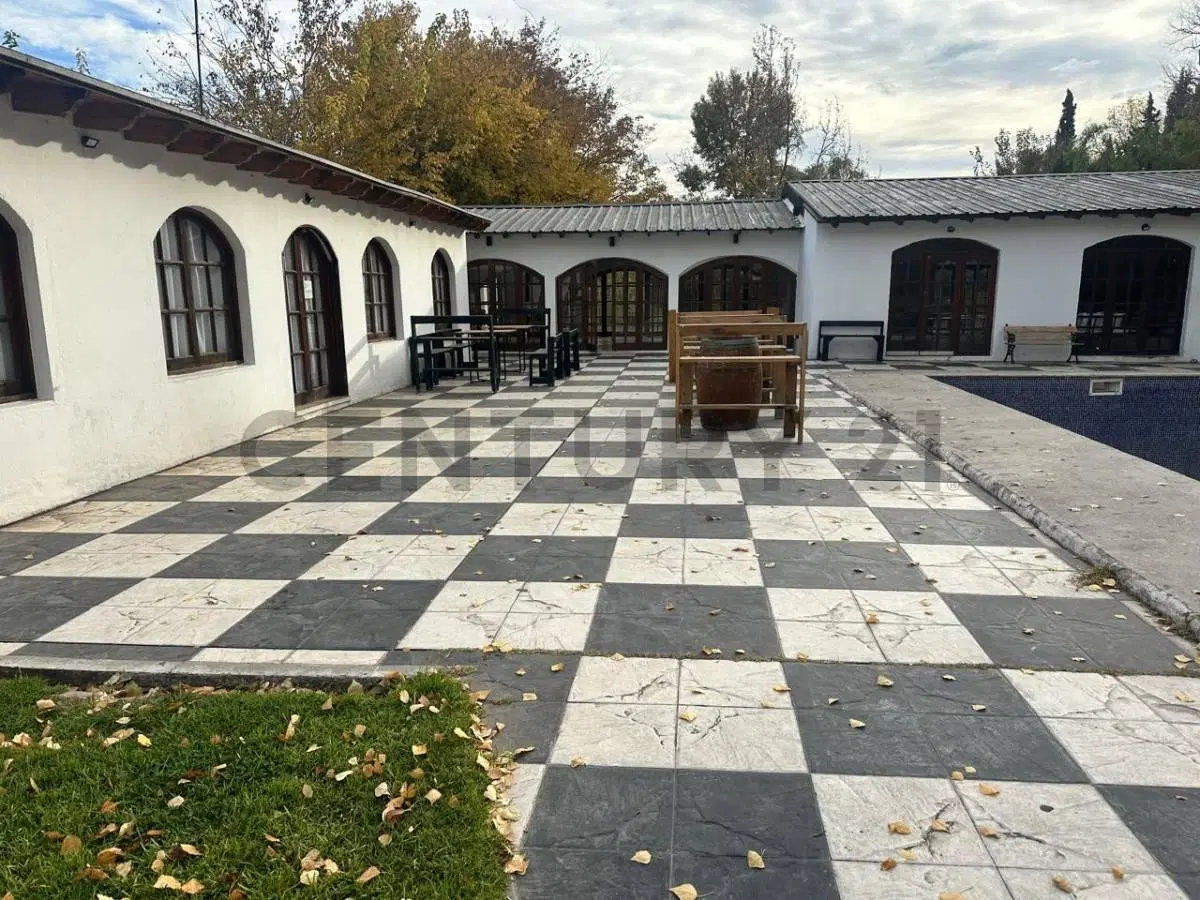 Salón / Local Comercial 2