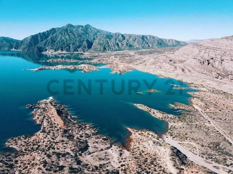 Venta de lote en Potrerillos 2