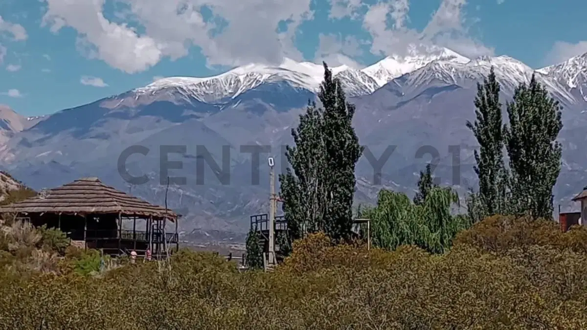 Venta de lote en Potrerillos 4