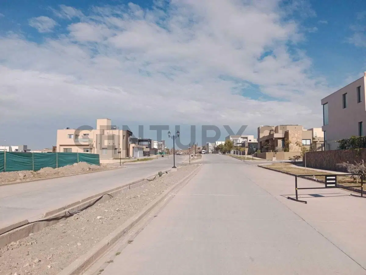 LOTE BARRIO PIRVADO LA BASTILLA 2