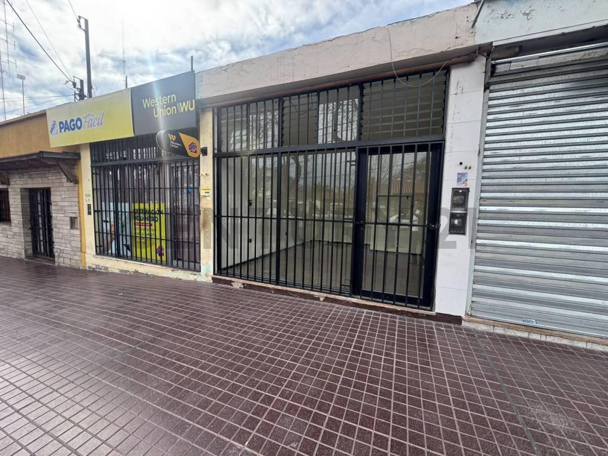 Foto de ALQUILER DE LOCAL COMERCIAL EN PASO DE LOS ANDES, imagen 3