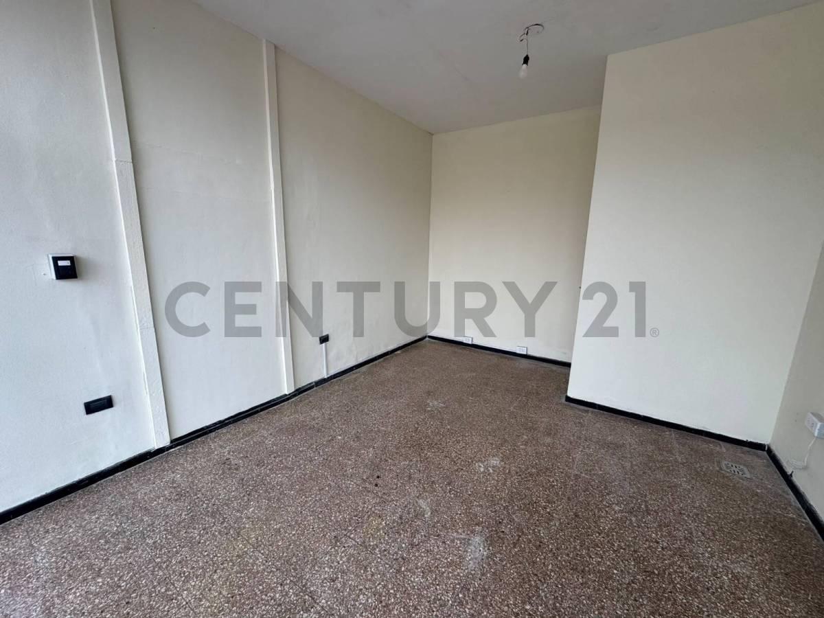 Foto de ALQUILER DE LOCAL COMERCIAL EN PASO DE LOS ANDES, imagen 1
